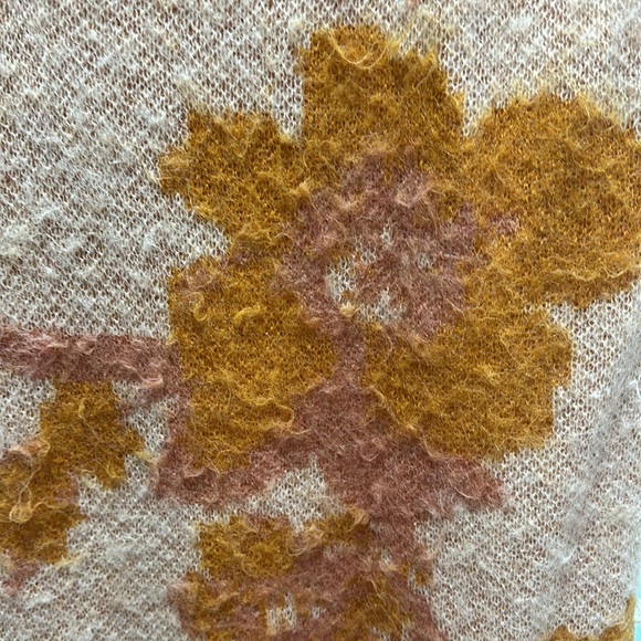 Maeve Sweater Vest - Picture 4 of 4